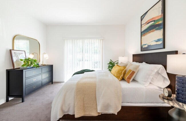 Bedroom - Terrain on the Parkway