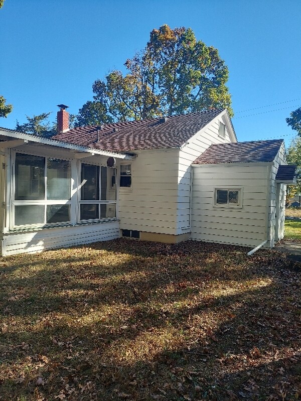 Photo - 6050 Wesch Rd