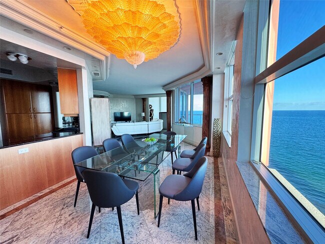 Photo - 2110 N Ocean Blvd Unidad 15B