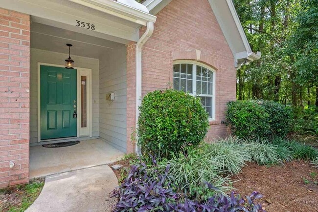 3538 Killarney Plaza Dr