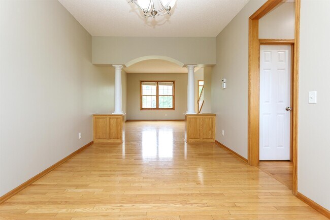 Photo - 13784 Clare Downs Way