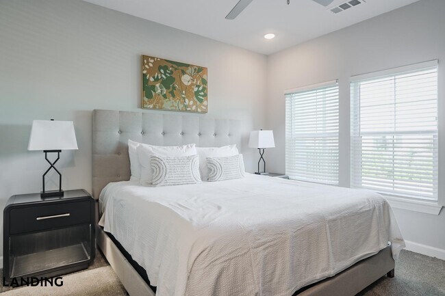 Photo - 5001 Willowgate Lp Unidad 01-1402