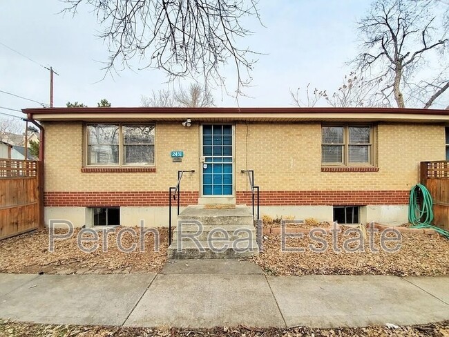 Building Photo - 2431 Grove St
