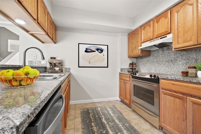 Photo - 328 S 2nd St Unit 330