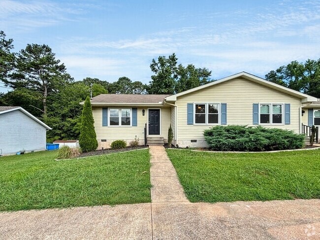 Building Photo - 5021 Bess Moore Rd Unit A Rental