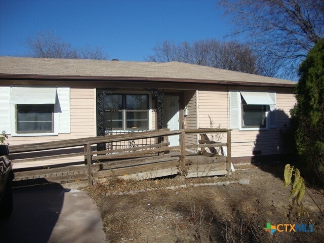 Photo - 205 E Voelter Ave