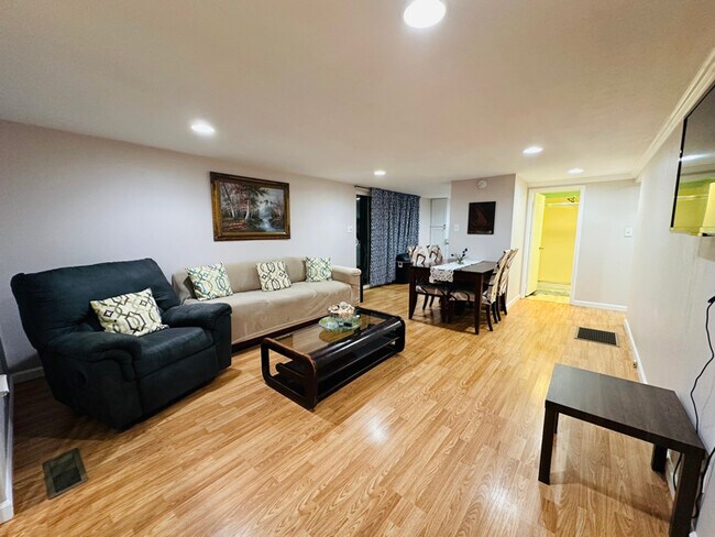 Photo - 50 August Ct Unit 1