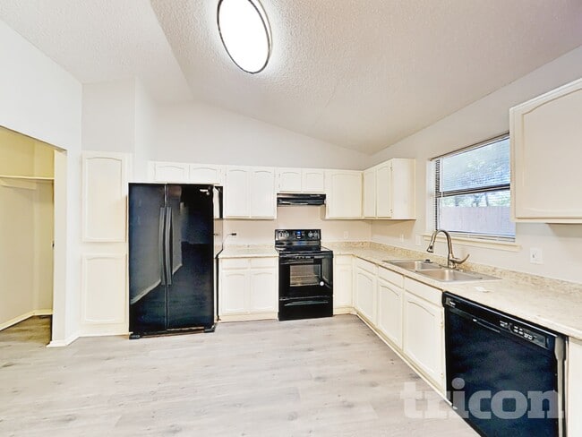 Photo - 1401 Timbercrest Dr