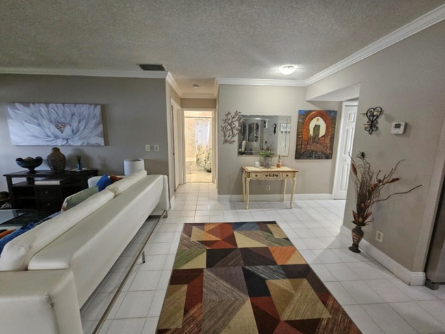 Photo - 1913 Carambola Cir S