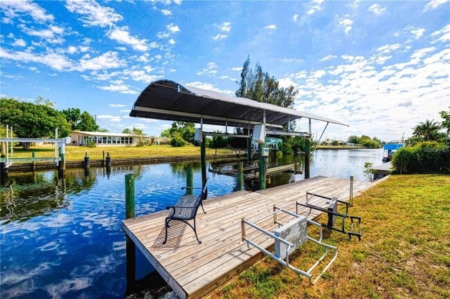 Photo - 835 Conreid Dr NE