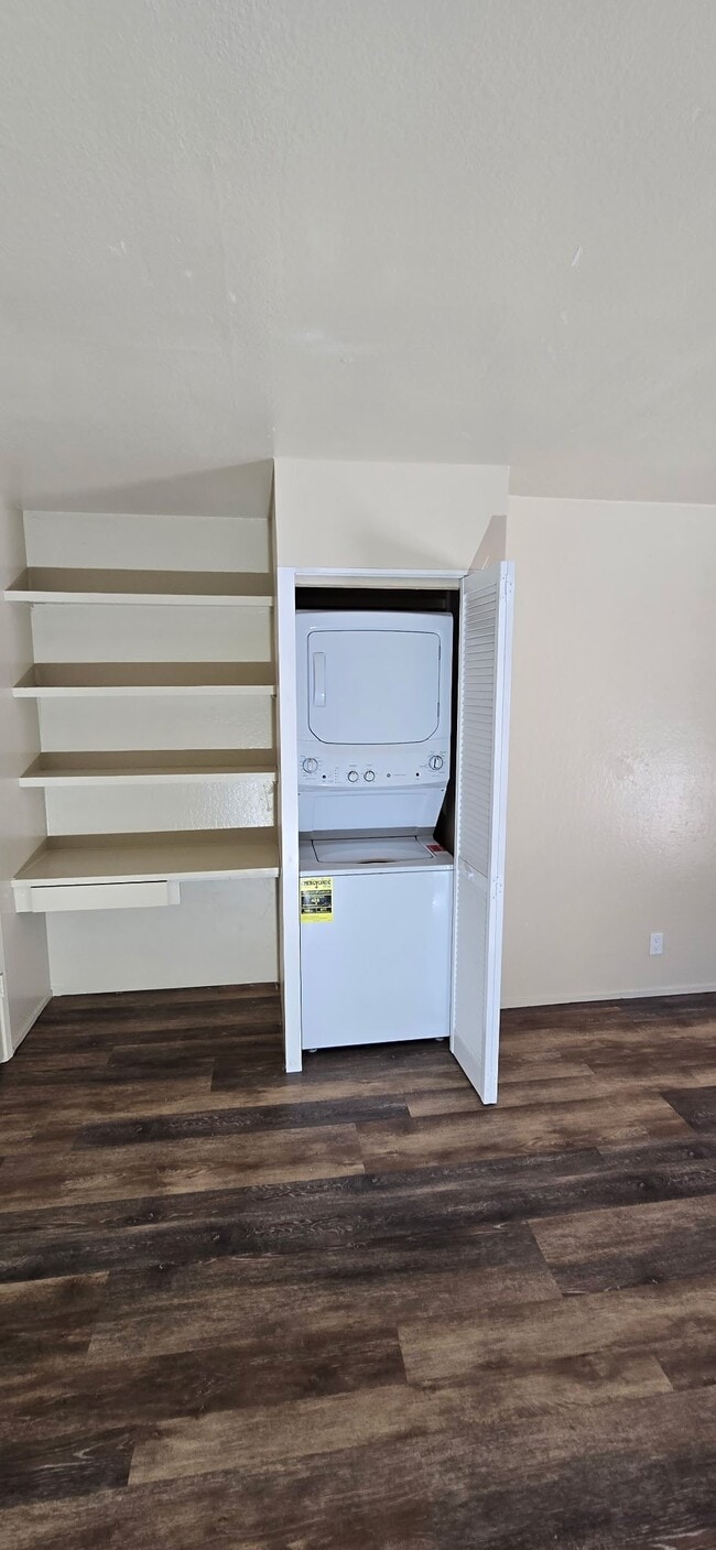 Building Photo - 320 Franciscan Ct Unit 7
