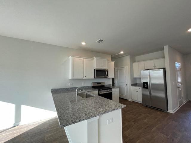 Photo - 190 Oakwood Blvd