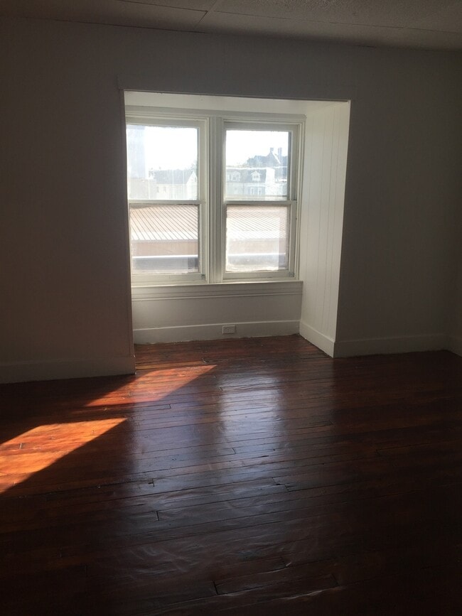 Photo - 5 Bedroom Home For Rent! York City SD