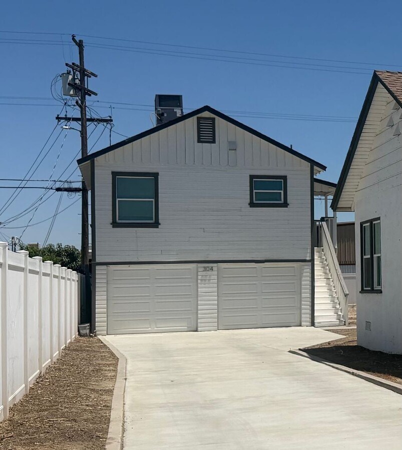 304 E Street - 304 E Street