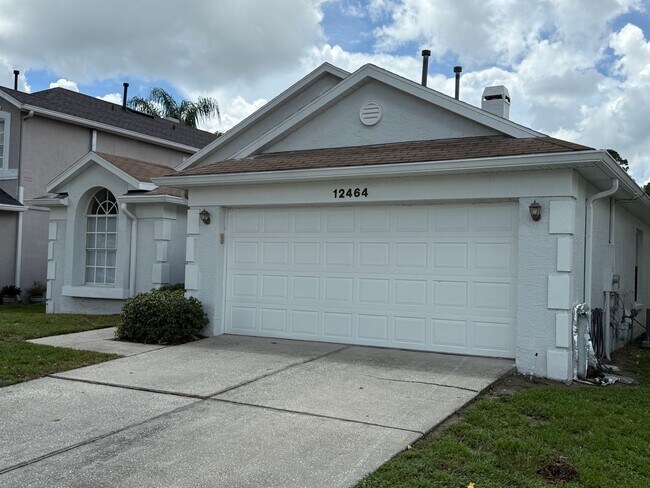 12464 Castlemain Trail