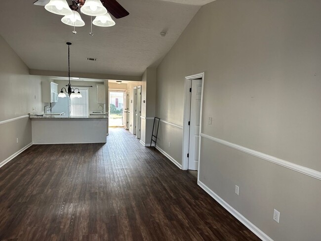 Photo - 403 Regency Park Drive