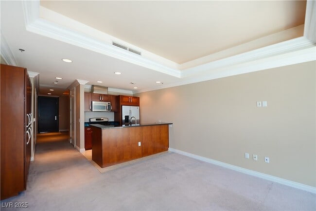 Building Photo - 4525 Dean Martin Dr Unit 1105