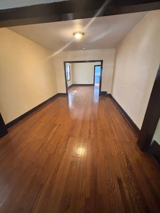 Photo - 713 E 144th St