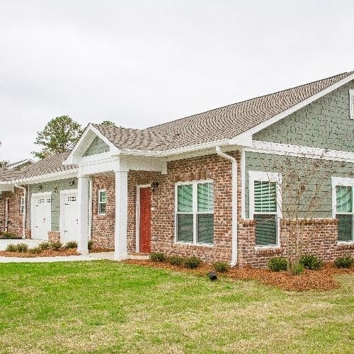 Building Photo - Creekview Commons Apartments