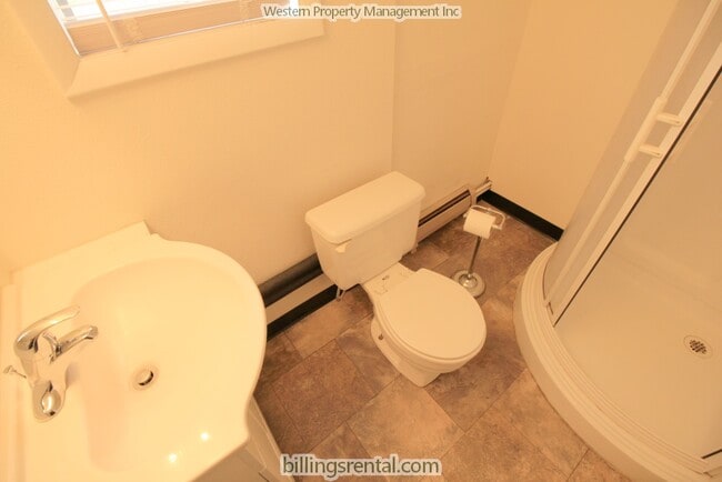 Bathroom - 2418 Pine St Unit #404