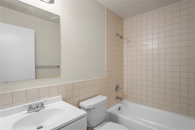 Photo - 2415 19th St E