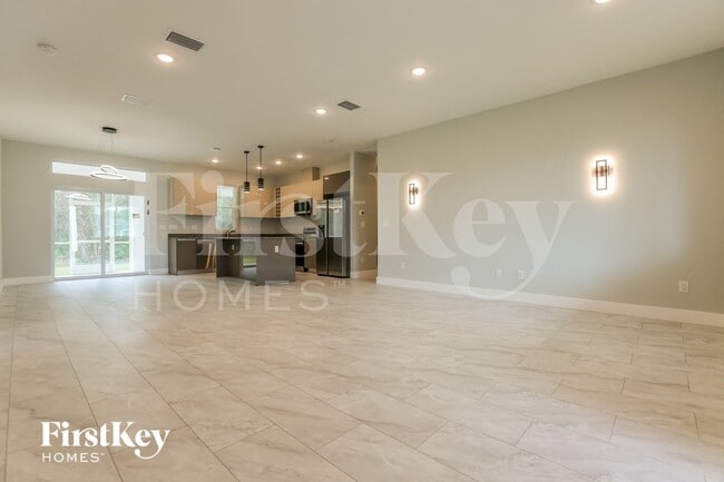 Photo - 4391 Cuthbert Ave