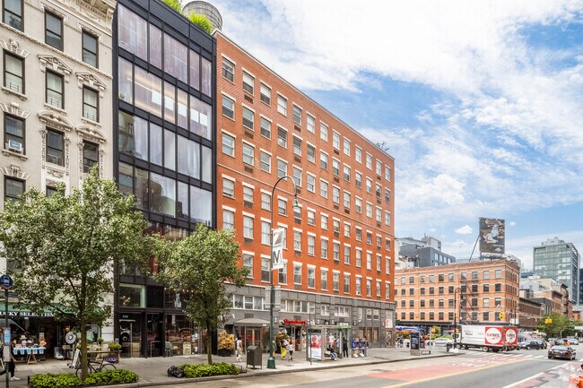 Photo - Village Pointe Condominiums