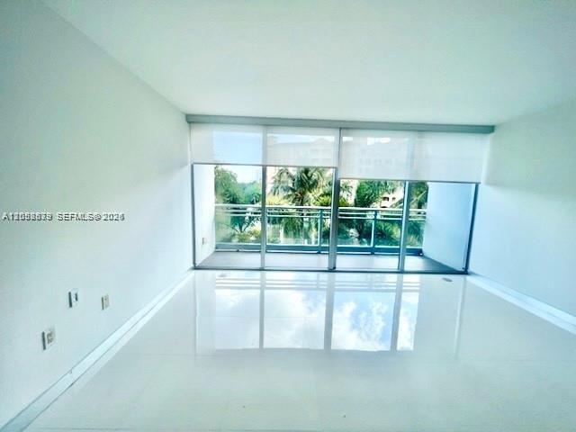 Photo - 2950 NE 188th St Unit 231