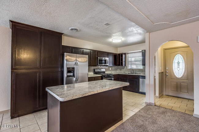 Photo - 10621 Captain Valtr St