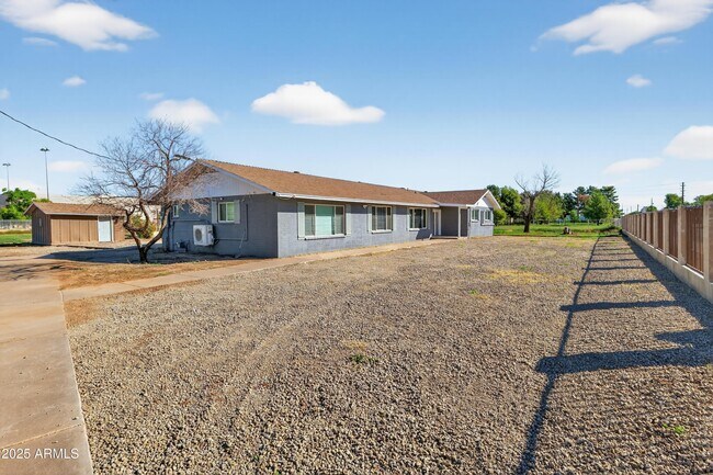 Photo - 1326 E Wier Ave