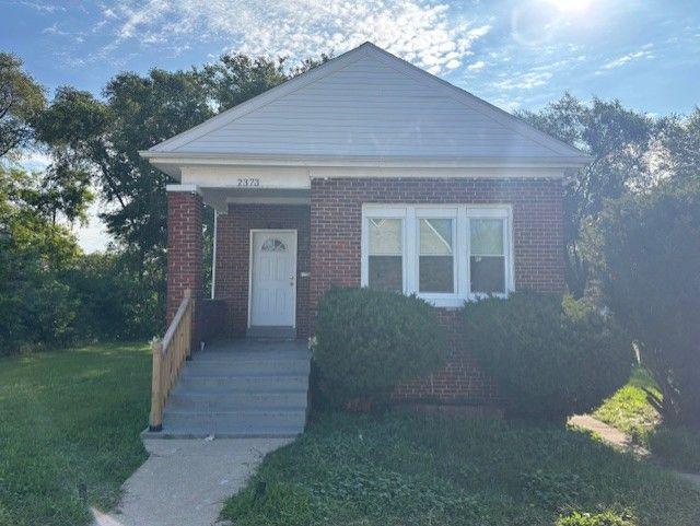 Photo - 2373 Jefferson St