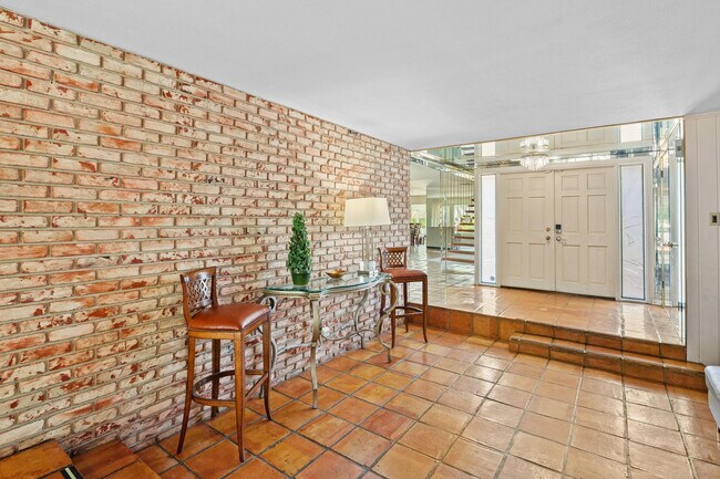 Photo - 4620 NE 25th Ave