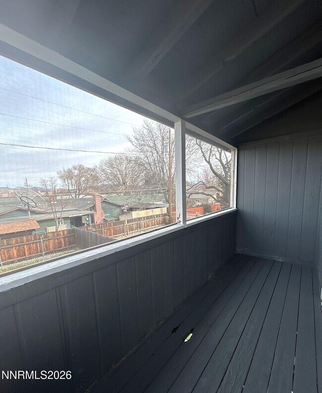 Photo - 1090 Barstow St