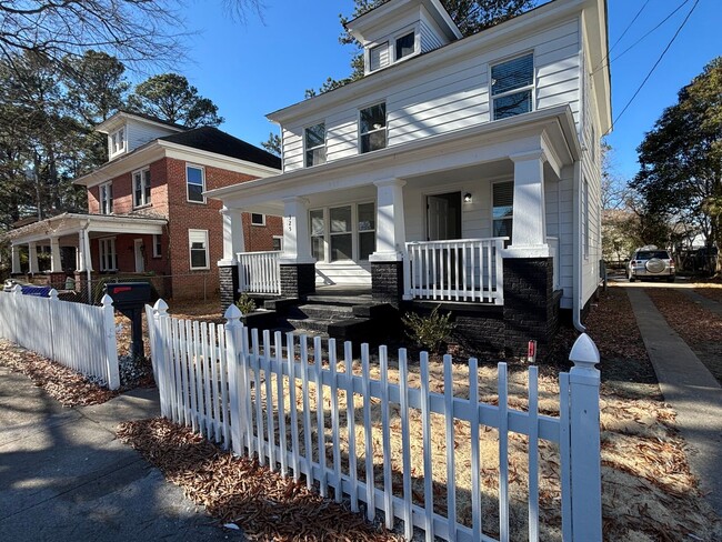 Beautifully renovated four bedroom, three ... - Beautifully renovated four bedroom, three ... Casa