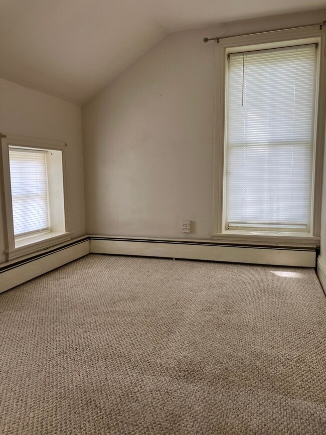 Photo - 228 W Franklin St Unit 1 BR, 1BA $975 (utilities included) Topton Pa