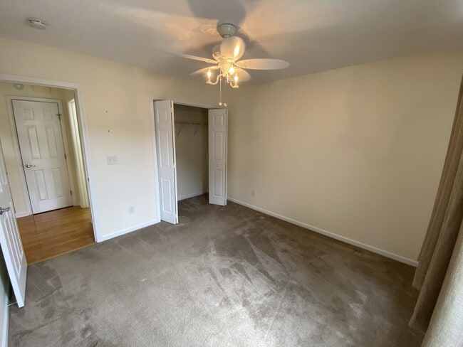 Photo - 1041 Bridgeport Way