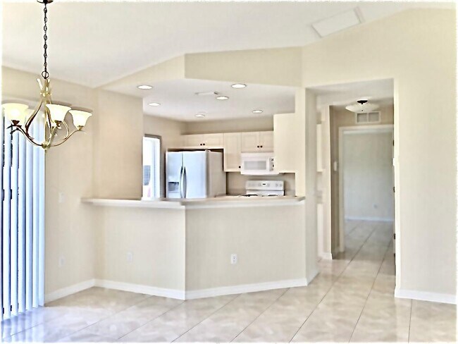 Photo - 2183 Hopwood Rd