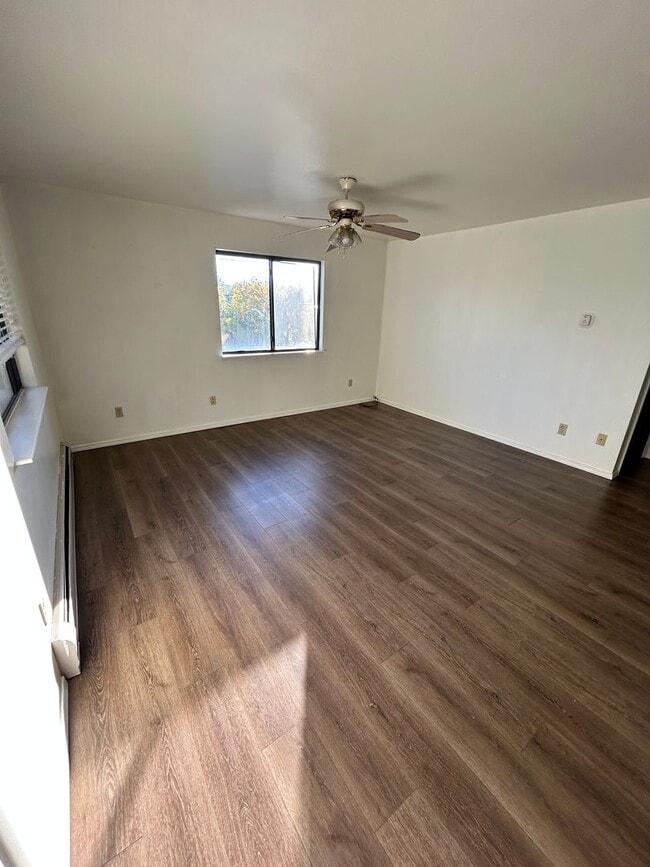 Photo - 2 Bedroom / 1 Bath Apartment In Bayfield Unit 6