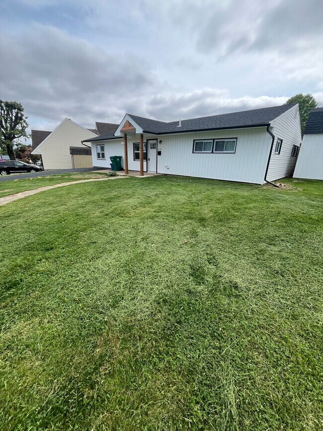 Photo - Beautiful brand new 4 bed 2 bath for Rent single home with yard in Levittown