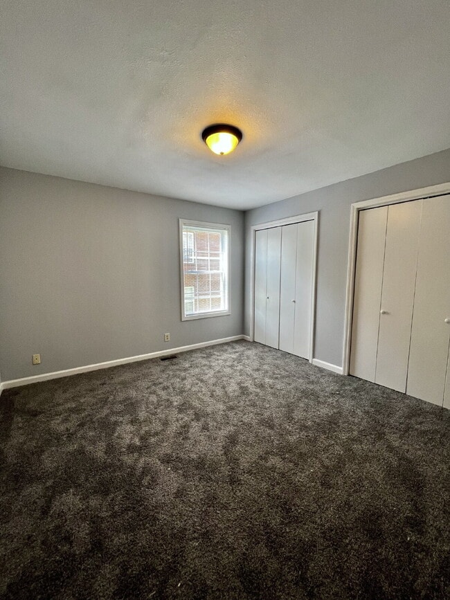 Photo - 374 JACK MILLER BLVD UNIT G - 2 Bd-1 BA Within 3 Miles to FT. Campbell's Main Gate!!!