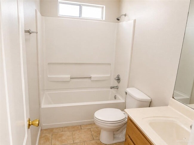 Photo - 9 Zelma St Unit 1