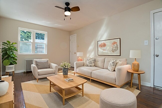 Photo - 8322 Roanoke Ave Unit 5