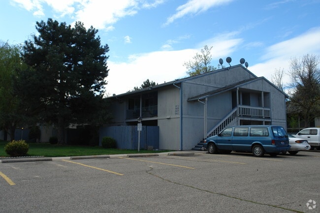 Homestead Apartments - Homestead Apartments