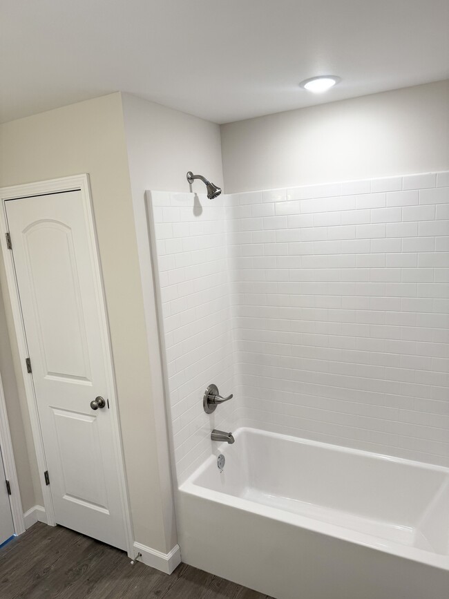 2 bed bathroom