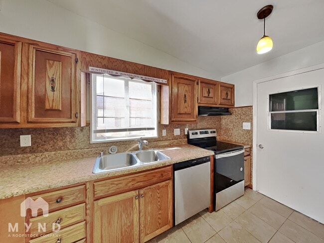 Photo - 1812 Stone Rd