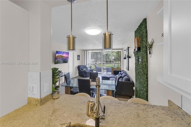 Photo - 9410 Poinciana Pl Unit 206
