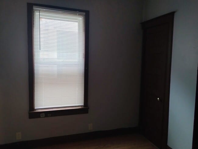 Photo - 7939 S Burnham Ave