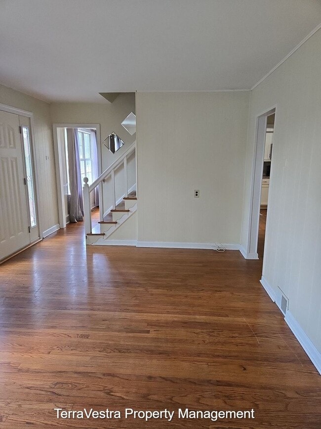 408 Hamilton Rd
