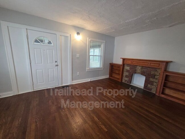 Photo - 1207 N Main St