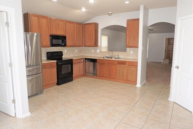 Photo - 224 Julian Point